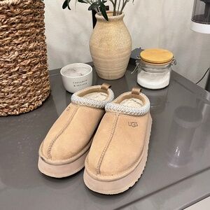 UGG Tazz II Slippers